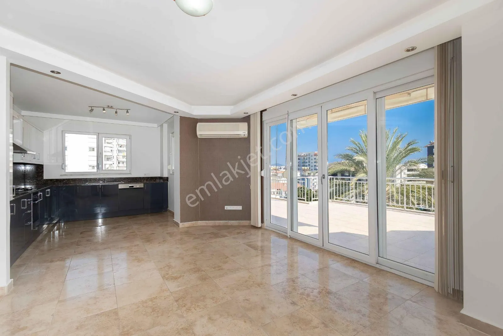 Apartment, 3-room, 110 m²