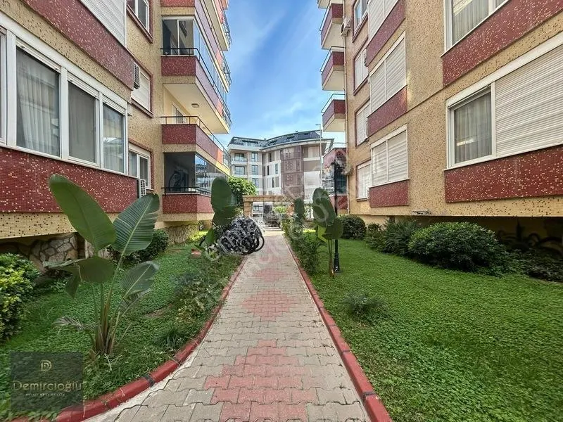 Apartment, 3-room, 120 m²